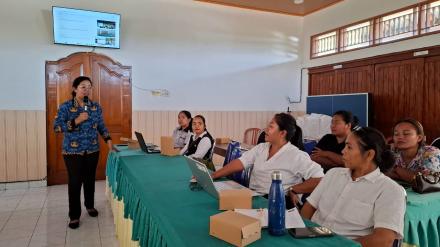 Desa Sembiran Hadiri Pertemuan Kelompok Kampung KB di Kantor Camat Tejakula